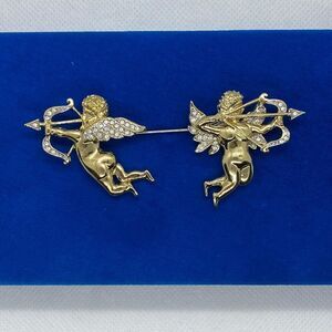 💛 RARE Butler Cupid Crystal Brooch